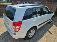 Used Suzuki Grand Vitara SZ5 2011 White SUV