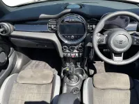 Begagnad Mini Cooper Sport 136 HK (100 kW) 2023 Gul Halvkombi