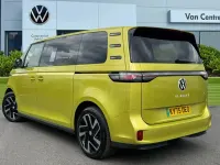 Używany VW ID. Buzz Pro 210 kW (286 KM) 2025 Żółty Minivan