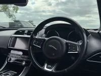 Used Jaguar XE Ingenium 200 HP (147 kW) 2018 Red Sedan