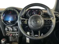 Used Mini Cooper Hatch 134 HP (98 kW) 2022 Red Hatchback