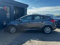 Używany Ford Focus Titanium 101 KM (74 kW) 2016 Szary Hatchback