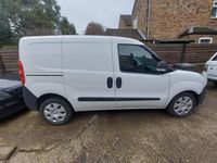 Używany Vauxhall Combo 2013 Biały Hatchback