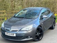Usado Vauxhall Astra GTC SRi 180 HP (132 kW) 2012 Cinzento Citadino