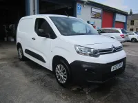Used Citroën Berlingo 100 HP (73 kW) 2021 White MPV