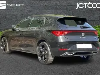 Nouă Seat Leon Black Edition 272 CP (200 kW) 2025 Negru Hatchback