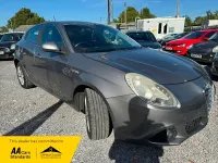 Used Alfa Romeo Giulietta Lusso 140 HP (102 kW) 2011 Grey Hatchback