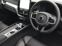 New Volvo XC60 Plus 350 HP (257 kW) 2025 White SUV