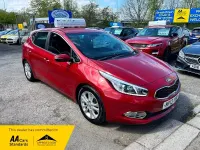Używany Kia Ceed 2013 Czerwony Hatchback