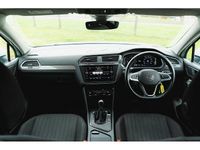 Used VW Tiguan Allspace Life 150 HP (110 kW) 2024 White SUV