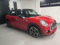 Usado Mini Cooper Hatch 2018 Vermelho Citadino