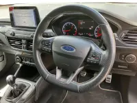 Used Ford Focus Performance Edition 280 HP (205 kW) 2020 Orange Hatchback