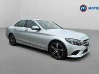 Usado Mercedes C200 Premium 184 HP (135 kW) 2019 Prateado Sedan