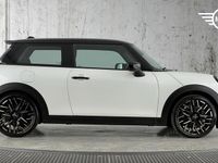 Used Mini Cooper S Hatch 201 HP (147 kW) 2025 White Hatchback