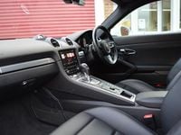 Used Porsche 718 Cayman S 350 HP (257 kW) 2017 White Coupe