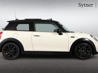 Used Mini Cooper D Hatch 114 HP (83 kW) 2018 White Hatchback