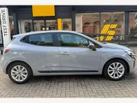 Used Renault Clio Evolution 143 HP (105 kW) 2025 Hatchback