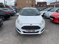 Used Ford Fiesta Zetec 82 HP (60 kW) 2013 White Hatchback