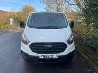 Used Ford Transit Custom 105 HP (77 kW) 2018 White Van