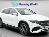 Begagnad Mercedes EQA250+ AMG line 139 kW (190 HK) 2023 Vit SUV