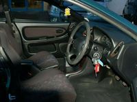 Begagnad Mazda 323 1998 Halvkombi