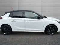 Used Vauxhall Corsa 100 HP (73 kW) 2023 White Hatchback