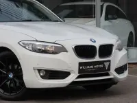 Begagnad BMW 218 Comfort Edition 136 HK (100 kW) 2017 Vit Sportkupé