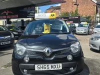 Used Renault Twingo Dynamique 70 HP (51 kW) 2015 Black Hatchback