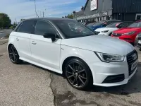 Usado Audi A1 Sportback Black Edition 125 HP (91 kW) 2018 Citadino