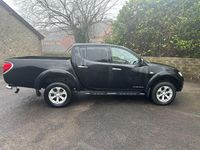 Używany Mitsubishi L200 176 KM (129 kW) 2013 Czarny Pickup