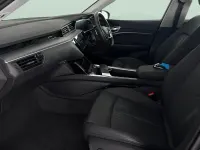 Begagnad Audi e-tron Advanced 300 kW (408 HK) 2021 Svart SUV