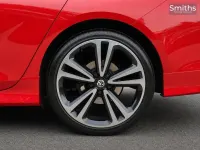 Used Vauxhall Insignia SRi 168 HP (123 kW) 2017 Red Estate