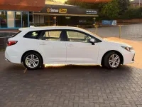 Used Toyota Corolla 122 HP (89 kW) 2019 White Estate