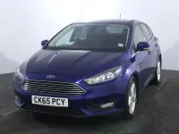 Used Ford Focus Zetec 125 HP (91 kW) 2015 Blue Hatchback
