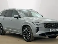 Usado Volvo XC90 Ultra 250 HP (183 kW) 2025 Cinzento SUV