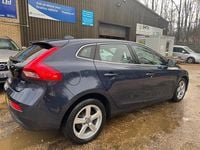 Used Volvo V40 SE 115 HP (84 kW) 2014 Blue Hatchback