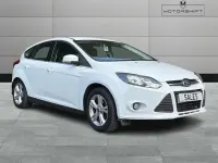 Used Ford Focus Zetec 105 HP (77 kW) 2013 White Hatchback