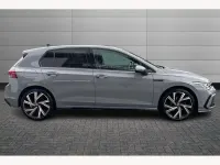 Second-hand VW Golf VIII R-line 130 CP (95 kW) 2023 Gri Hatchback
