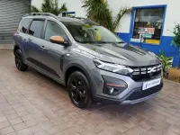 Usado Dacia Jogger Extreme 140 HP (102 kW) 2025 Cinzento Monovolume