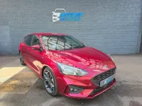 Used Ford Focus ST-Line X 120 HP (88 kW) 2019 Red Hatchback