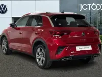 Usado VW T-Roc R-line 150 HP (110 kW) 2023 Vermelho SUV