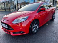 Used Ford Focus ST 250 HP (183 kW) 2014 Red Hatchback