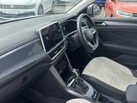 Usado VW T-Roc Style 150 HP (110 kW) 2023 Prateado SUV