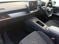 Begagnad Cupra Born e-Boost 169 kW (231 HK) 2024 Svart Halvkombi