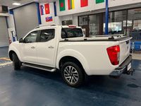 Used Nissan Navara Tekna 190 HP (139 kW) 2017 White Pickup