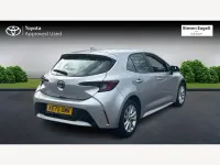 Usado Toyota Corolla 140 CV (102 kW) 2025 Plateado Utilitario