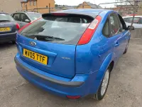 Used Ford Focus Ghia 2005 Blue Hatchback