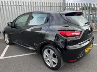 Used Renault Clio Dynamique 90 HP (66 kW) 2015 Black Hatchback