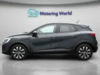 Begagnad Renault Captur Evolution 145 HK (106 kW) 2023 Blå SUV