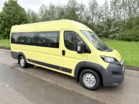 Używany Peugeot Boxer 2017 Żółty Van